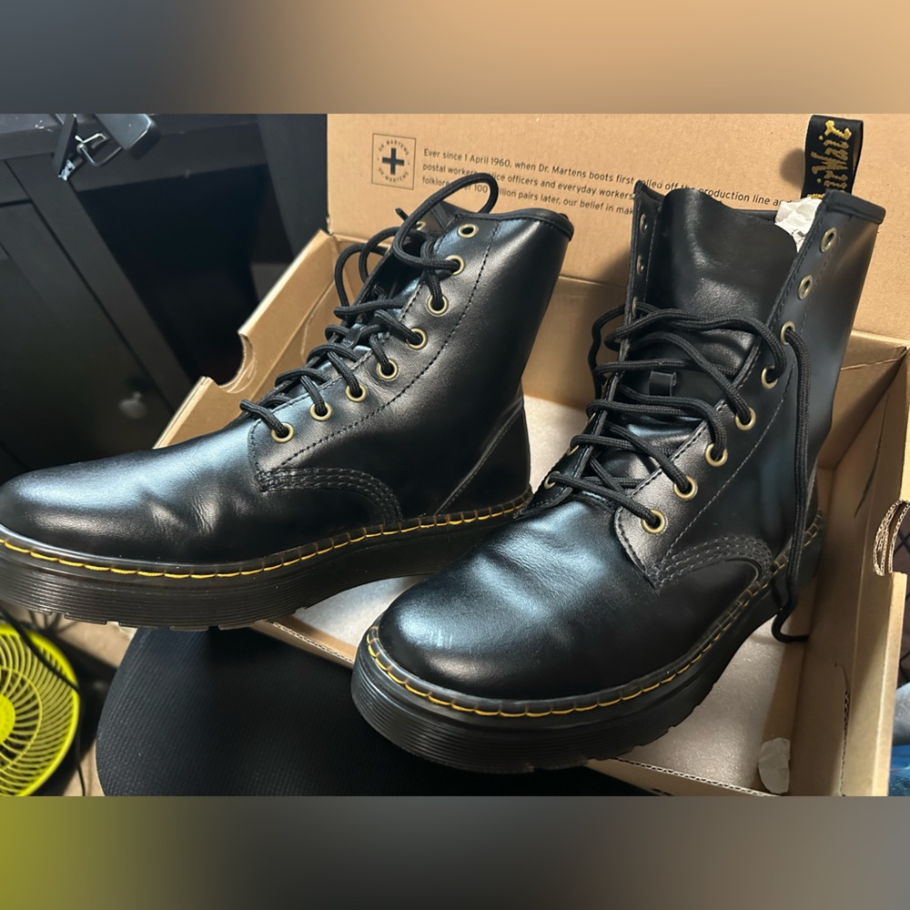 Dr. Martens Zavala Boots 10 - Picture 3 of 9